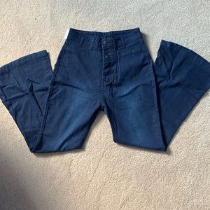 Women’s size large bell bottom flare jeans